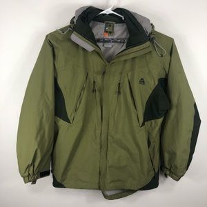 Nike Green ACG 3 outer layer jacket size medium